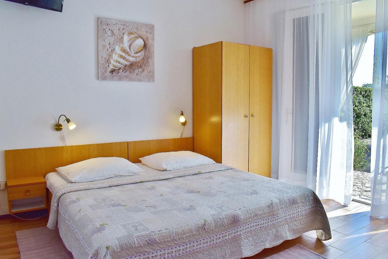 Apartments Zenko Rab Town Kültér fotó