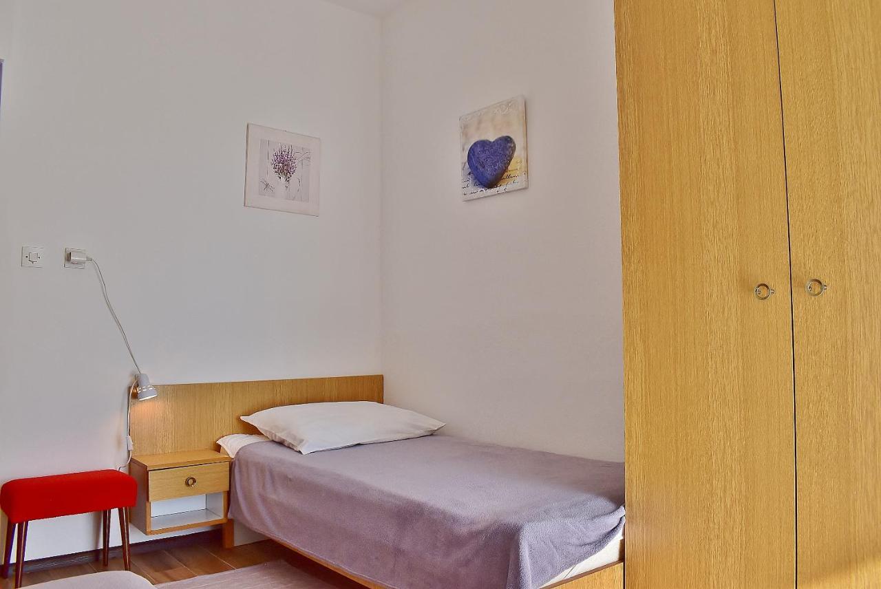 Apartments Zenko Rab Town Kültér fotó